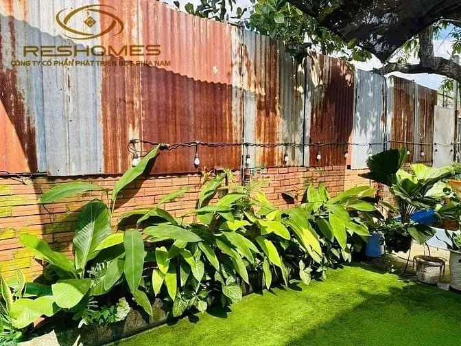 Cho Thuê Nhà Nguyên Căn Sân Vườn Gần Ngay Đường Phan Trung Giá Rẻ