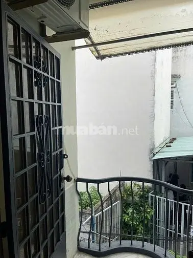 Cho Thuê Nhà Hẻm 5M(Xh) Hoàng Hoa Thám, P.5, Q.bình Thạnh Giá 5Tr