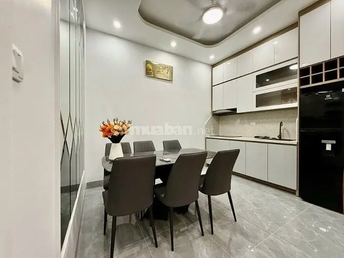 Bán Nhà Gần Phố, Kim Hoa, Đống Đa 38M, 4 Tầng, Mt 4.1M, Giá 11.8 Tỷ.
