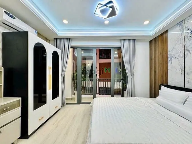 Deal Siêu Hời Nhà 5 Tầng Có Thang Máy Bằng Giá Đất - Hxh Gần Emart