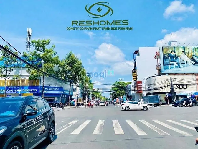 Cho Thuê Mặt Bằng Ngang 7,5 Mét Đường Phạm Văn Thuận Gần Vincom