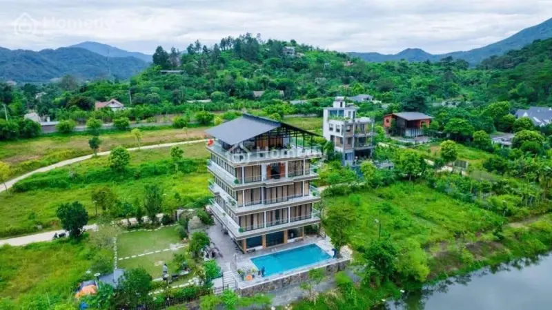 Siêu Phẩm View Hồ - Lưng Tựa Núi Tại Yên Bài, Ba Vì