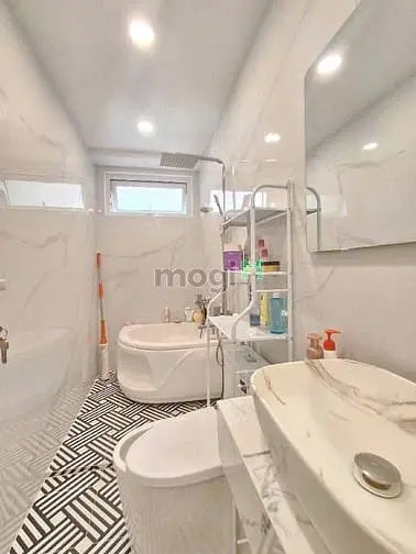 Biệt Thự Mini Cao Cấp - Hẻm Rộng Huỳnh Tấn Phát Q7