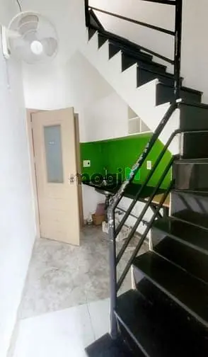 Nhà Mặt Tiền 3/2 - Nguyễn Chí Thanh, (4X10M 3 Lầu), 15Tr