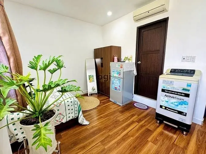 Thuê Ngay Studio Ban Công ,Full Nt, Máy Giặt Riêng Gần Đh Hutech, Gtvt