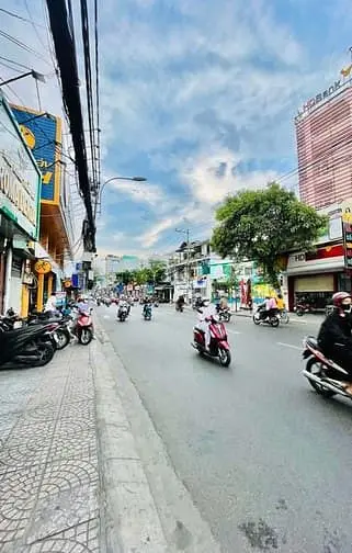 Siêu Phẩm Mt Trống Suốt Tiện Showroom-3E Lam Sơn, P 5, Phú Nhuận.
