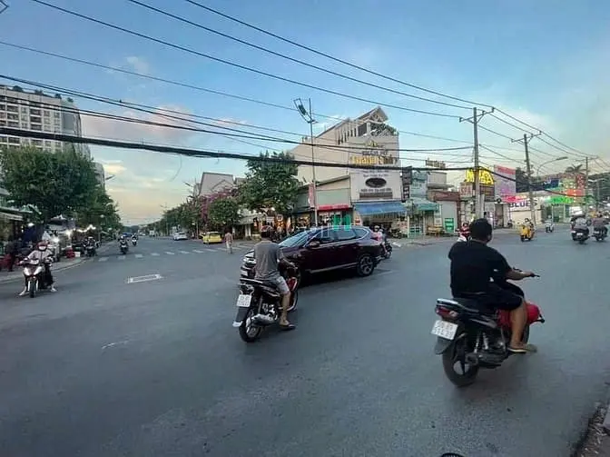 Bán Đất Mặt Tiền Nguyễn Trung Nguyệt Q2 Ngang 8.3M Cách Ng D Trinh 70M