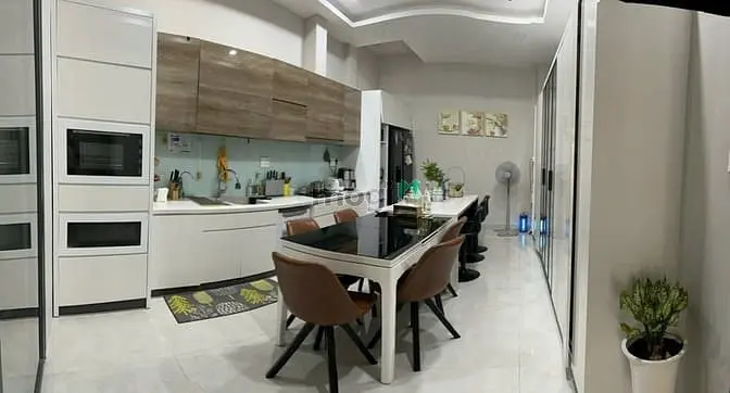 Cho Thuê Nhà Hẻm Xe Hơi Đường Huỳnh Văn Bánh, P11, Phú Nhuận
