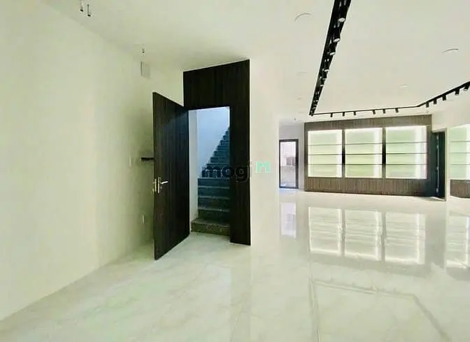 Siêu Phẩm Mt Trống Suốt Tiện Showroom-3E Lam Sơn, P 5, Phú Nhuận.