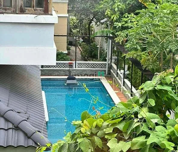 Bán Gấp Biệt Thự Nam Phú – Q.7 – Hồ Bơi Riêng – View Công Viên