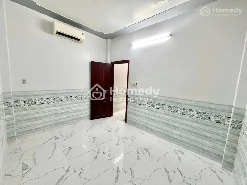 Cho Thuê Nhà 2 Lầu 4Pn Có Máy Lạnh Cách Trường Đh Y Dược 200M Lộ Giới 10M
