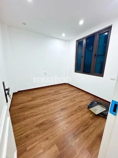 Bán Nhà Nguyễn Chí Thanh. Thông La Thành. Kim Mã. Ba Đình. Hn. 30M X 6
