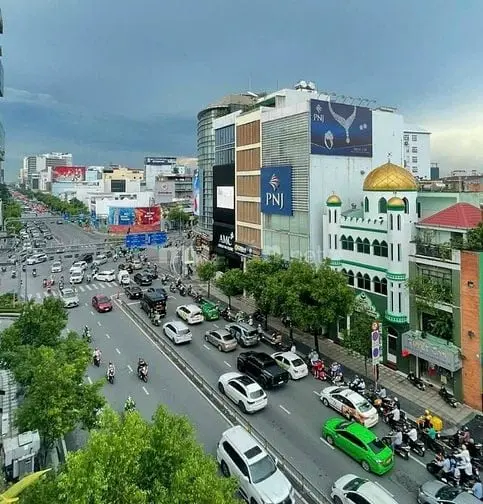 [Hiếm] Mặt Tiền Đường 3 Tháng 2 (Đối Diện Hà Đô) - Dt 18X28M