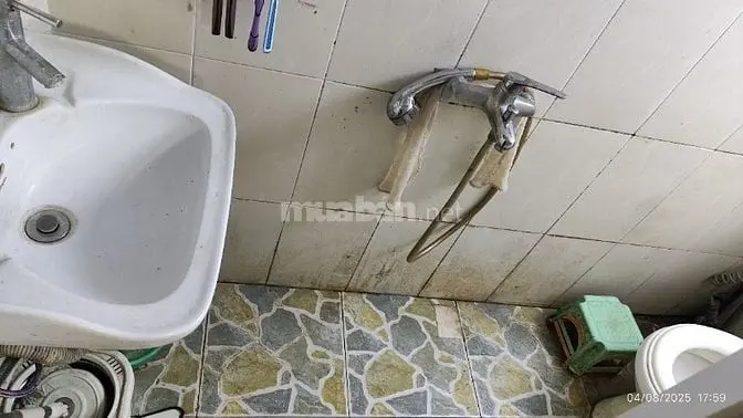 Chính Chủ Cho Thuê Nhà Riêng Trong Ngõ 147 Lê Duẩn , Hn .