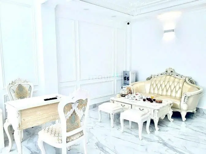 Siêu Phẩm Căn Nhà Siêu Đẹp Mặt Tiền 28A Hoa Đào – P 2, Q Pn.
