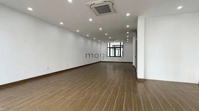 Siêu Phẩm Nở Hậu Cực Rộng, Sàn Suốt 247A - Huỳnh Văn Bánh, P11, Pn