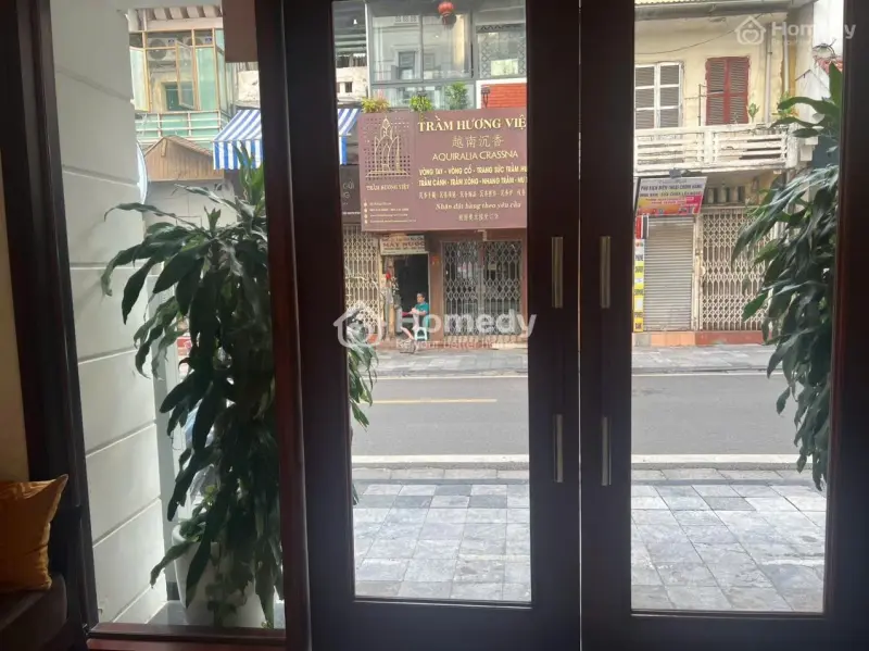 Bán Nhà Mặt Phố Cổ Hàng Mành, Hoàn Kiếm, Hà Nội Diện Tích 19.5 M2 Lý Tưởng Cho Kinh Doanh Buôn Bán