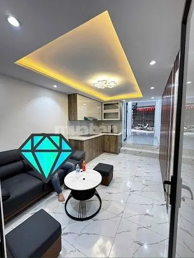 Nhà Đẹp Long Lanh Ngõ Thái Thịnh, Giá Chỉ 5.8 Tỷ, Nhà 4 Tầng, Ảnh Thật