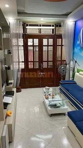 Cho Thuê Nhà Phố Chợ Khâm Thiên Dt48Mx5 Tầng 4Pn 12 Tr/1 Th.