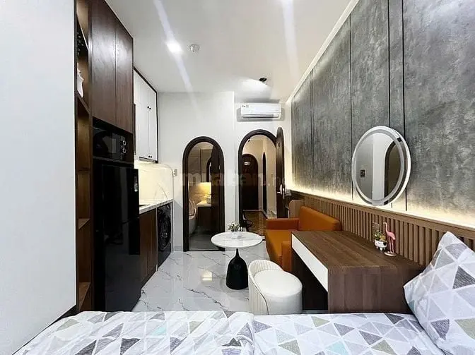 Bán Gấp Căn Nhà Ở Đường Huỳnh Văn Bánh, P.13, Q. Phú Nhuận - Hxh, 3 Tầ