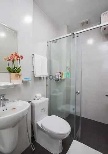 Căn Hộ Balcony Full Nội Thất Gần Ngã 6 Cộng Hòa
