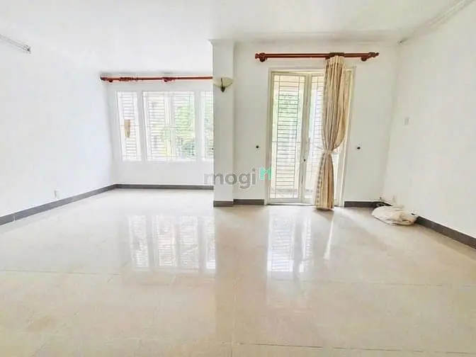 Siêu Phẩm Trống Suốt Thành Thái, Phường 12, Quận 10.