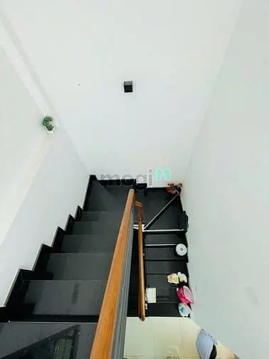 Bán Nhà Góc 3Mt Đường Hoàng Hoa Thám, Qbt Đang Có Hd Thuê Giá 20.5Ty