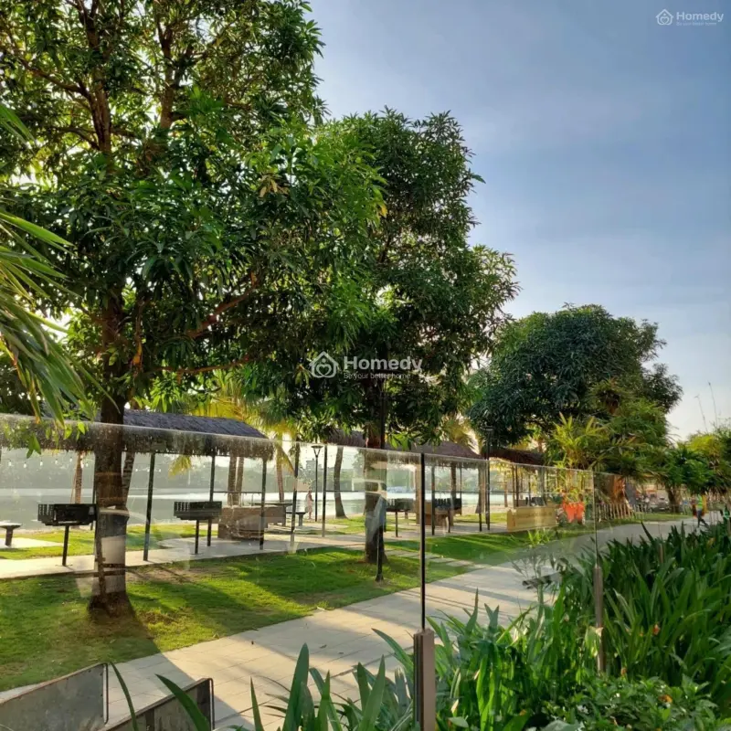 Chính Chủ Cần Bán Căn Hộ Tại Vinhomes Smart City Gần Công Viên, Gần Nhà Xe, 2 Hầm Ô Tô