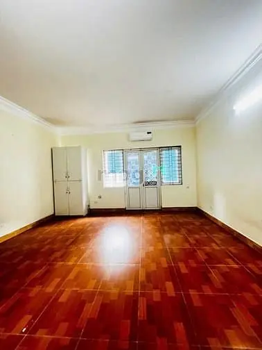 Bán Nhà Cát Linh, Lô Góc, Oto Tránh 65M2 Giá 18 Tỷ