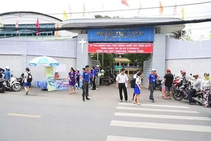 Bán Nhà 2 Tầng Btct - 30M2 Chỉ Nhỉnh 3.7 Tỷ - 1 Thùng Sơn Ở Ngay