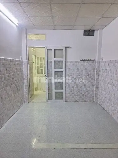 🏠🏠 Cho Thuê Nhà Gần Chợ Hòa Bình, Q5 - Dt 3M X 7M, Nở Hậu 4.7M