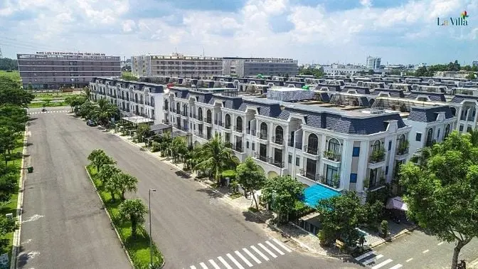 Nhà Nằm Cạnh Siêu Thị Aeon Cách Chỉ 200M Chỉ 880 Triệu Trả 24 Tháng