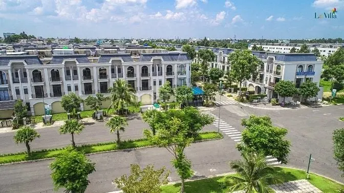 Nhà Nằm Cạnh Siêu Thị Aeon Cách Chỉ 200M Chỉ 880 Triệu Trả 24 Tháng