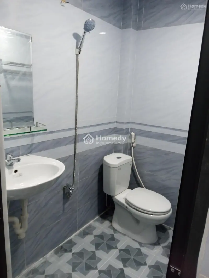 Nhà Mới Xây Đẹp , Sân Rộng , Cho Thuê Nguyên Căn Giá Rẻ . Chính Chủ Cho Thuê . Nhà Mặt Tiền Q.bt .