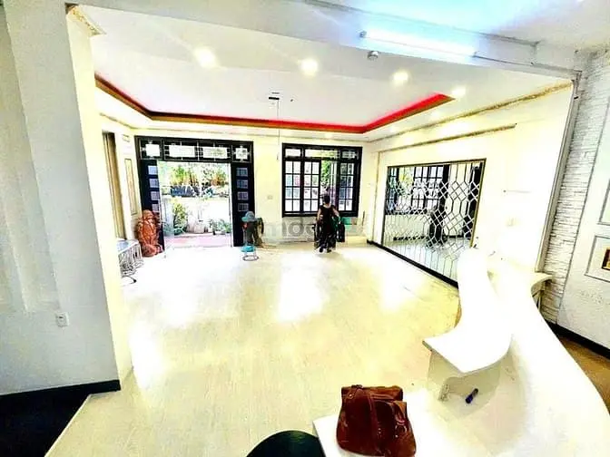 Cho Thuê Villa Đường Hoa Phan Xích Long