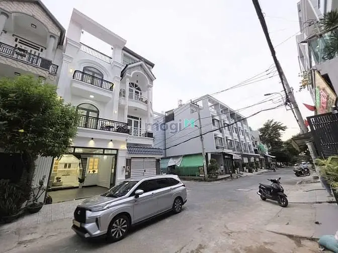 Bán Nhà Mặt Tiền 10M, Nhà Bè: Kinh Doanh Ngay, Sổ Đỏ Trao Tay!