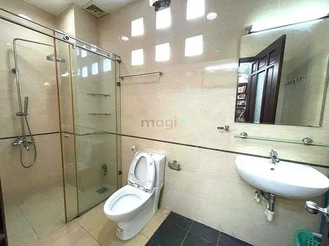 Cho Thuê Nhà Nguyên Căn Đường Lê Văn Sỹ, Quạn 3
