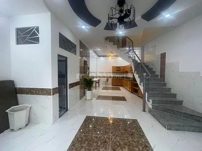 Khu Vip Q.11 Đường Lê Thị Bạch Cát, Sổ Cất Két, Ngang 5.5M Giá 5.6Tỏi