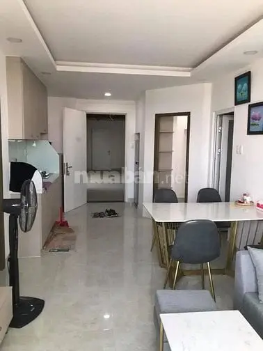 Cho Thuê C/Cư Cao Ốc Xanh, Lô A, 2 Phòng Ngủ, Hướng Landmark 81