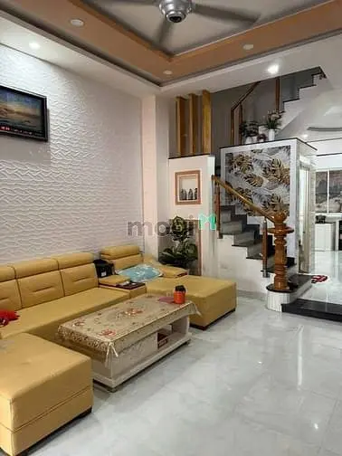Bán Nhà Mặt Tiền 10M, Nhà Bè: Kinh Doanh Ngay, Sổ Đỏ Trao Tay!