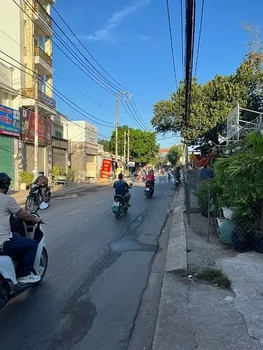 Cần Bán Nhà Mặt Tiền Liên Khu 4-5 (5X25), P. Bình Hưng Hòa B, Bình Tân