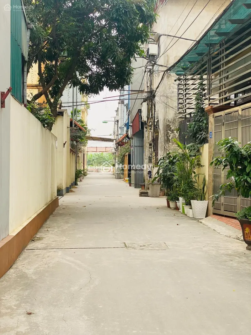 Đất Đặng Xá, Ngõ 3M, Oto Vào, Gần Đường Ỷ Lan, Gần Trường Học, Ở Cực Chuẩn