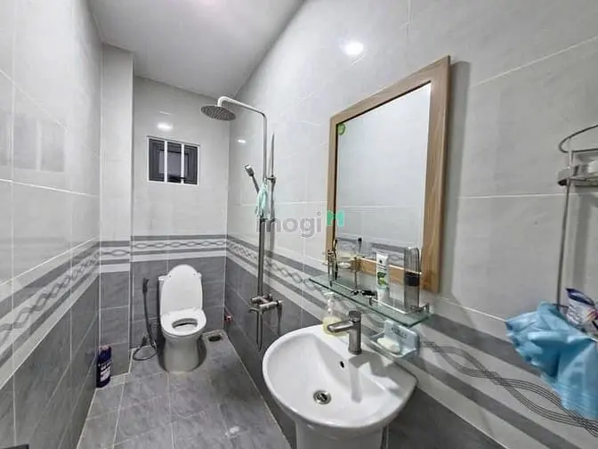 Cơ Hội Đầu Tư – 3 Tầng Đất Thánh – Giá Chỉ 3 Tỷ 780 – Sổ Hồng Riêng