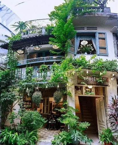 Nhượng Quán Cafe Lô Góc Cực Đẹp – Phố Huỳnh Thúc Kháng – Vỉa Hè Rộng