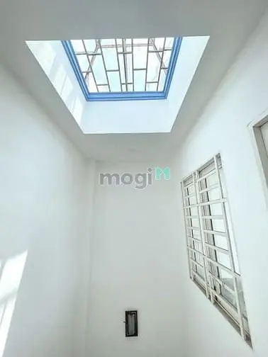 Nhà Lý Tưởng Nhỏ Xinh Giáp Aeon Tân Phú Trệt+2Lầu+Sân Thượng 3,199 Tỷ