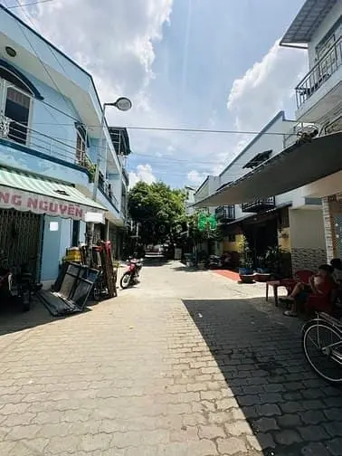 Nhỉnh 4 Tỷ - Nhà 3 Tầng Btct - Hẻm 8M Thông - Gần Hồ Lắng- Công Viên
