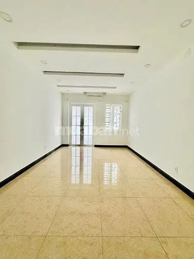 Cho Thuê Nhà Mặt Tiền Khu Bàu Cát – Vị Trí Đẹp, Giá Tốt