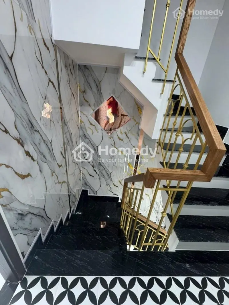 Siêu Phẩm Nhà 3 Tầng Lã Xuân Oai – Long Trường