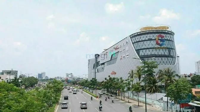 Rộng 4.2M - 2 Tầng Vali Ở Ngay - Quang Trung - Nhỉnh 4 Tỉ