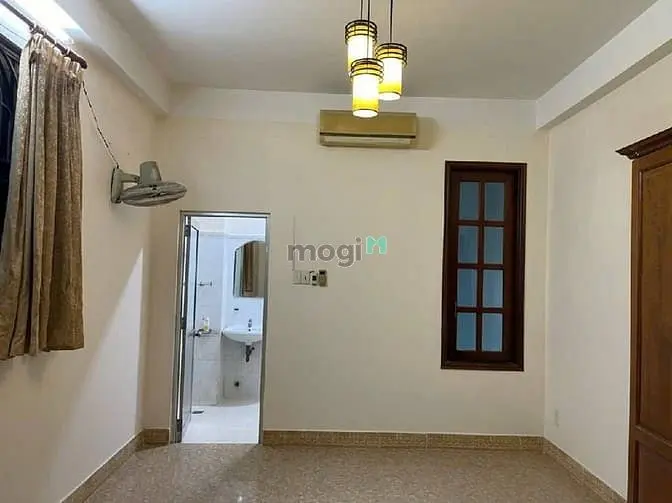 Quận 7, Hxh, Sổ Hồng, Gần Trung Tâm, 4 Phòng Ngủ, 60M2, Nhỉnh 7 Tỷ